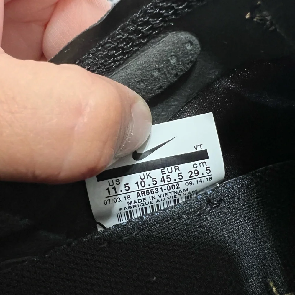 Nike Air VaporMax 2019 Black Gold shoes size 10.5